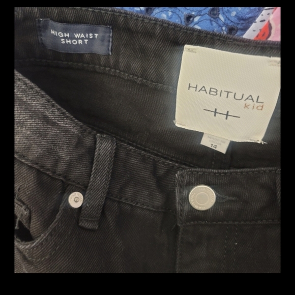HABITUAL KIDS Girl's Cut-Off Shorts - Picture 9 of 9